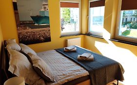 Sunny Apartment
